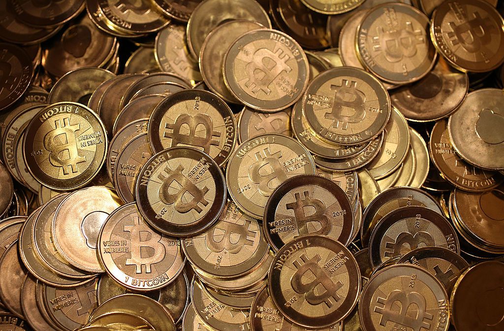 Equities Rally on Rate-Cut Bets, BTC Stays Cautious